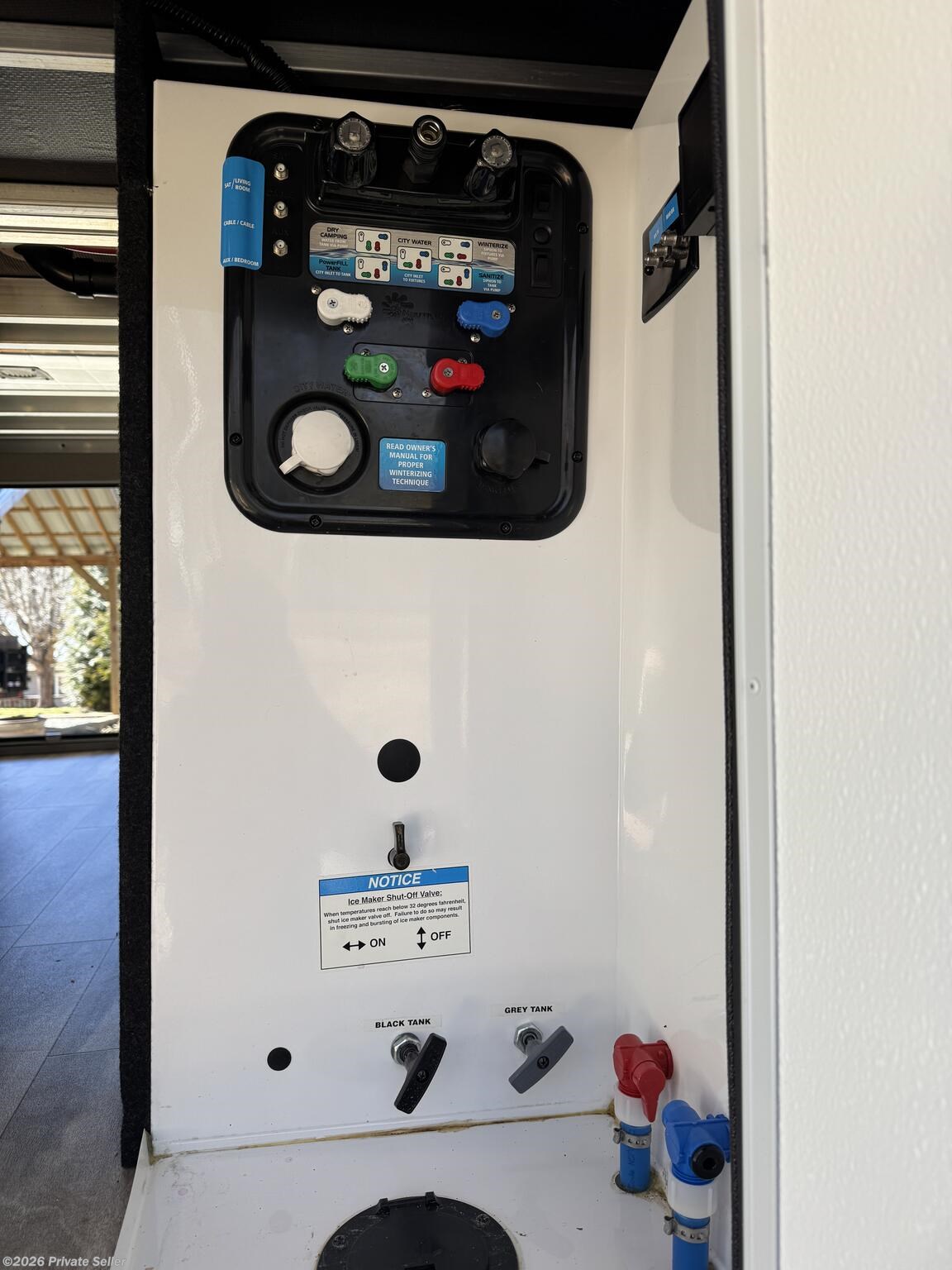 2022 Solitude 3950BH-R by Grand Design from For Sale By Owner in Burnsville, North Carolina