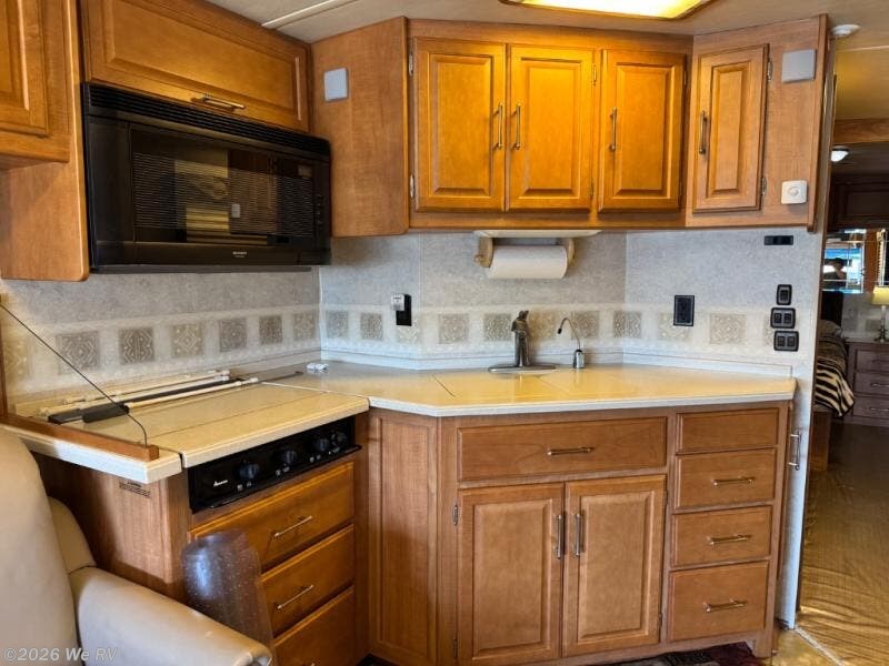 Used 2006 Winnebago Journey 32 T available in Hemet, California