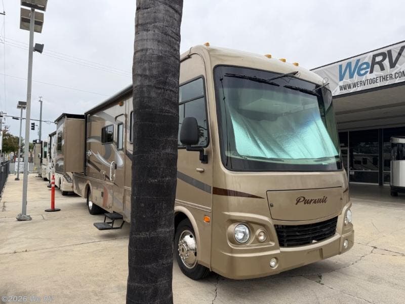 2009 Pursuit 3150SA by Georgie Boy from We RV in Hemet, California