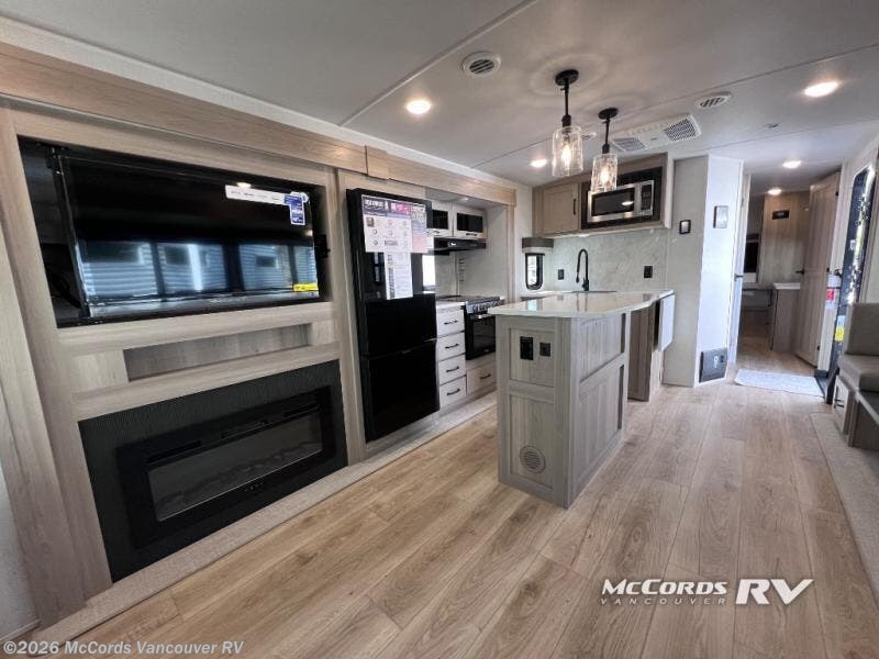 New 2025 Forest River Rockwood Ultra Lite 2906BS available in Battle Ground, Washington