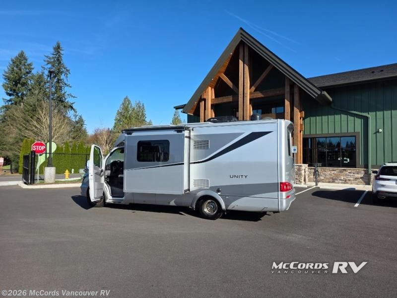 Used 2016 Leisure Travel Unity U24CB available in Battle Ground, Washington