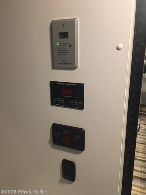 Battery/Solar Indicators, Holding Tank Level Indicators, Fresh Water Pump Switch