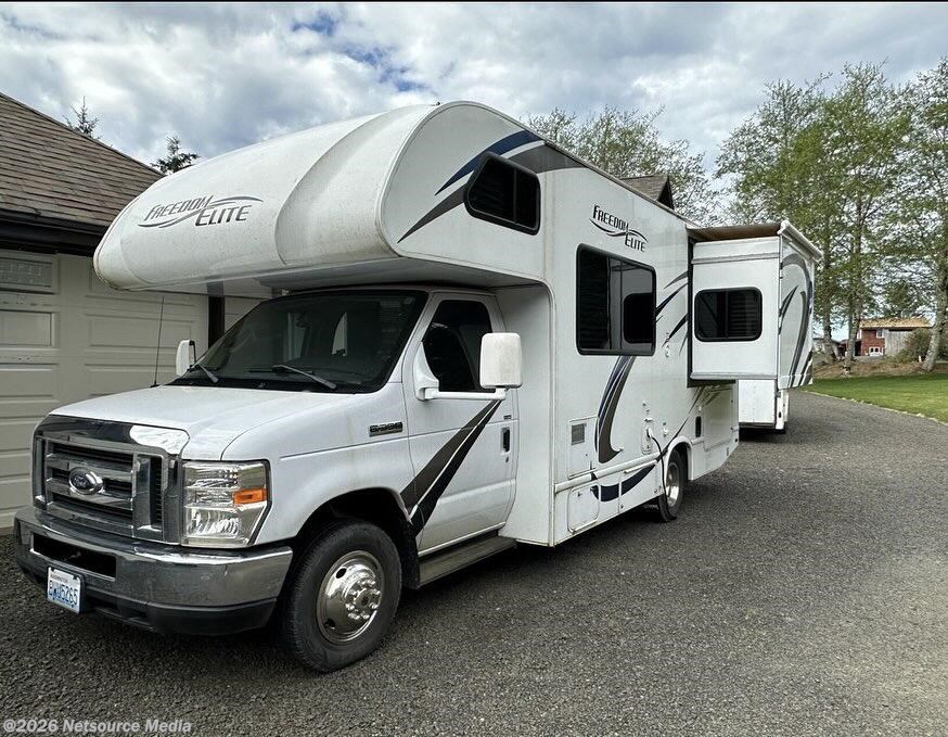 2018 Thor Motor Coach Freedom Elite Freedom Elite - Used Class C For Sale by For Sale By Owner in Henderson, Nevada