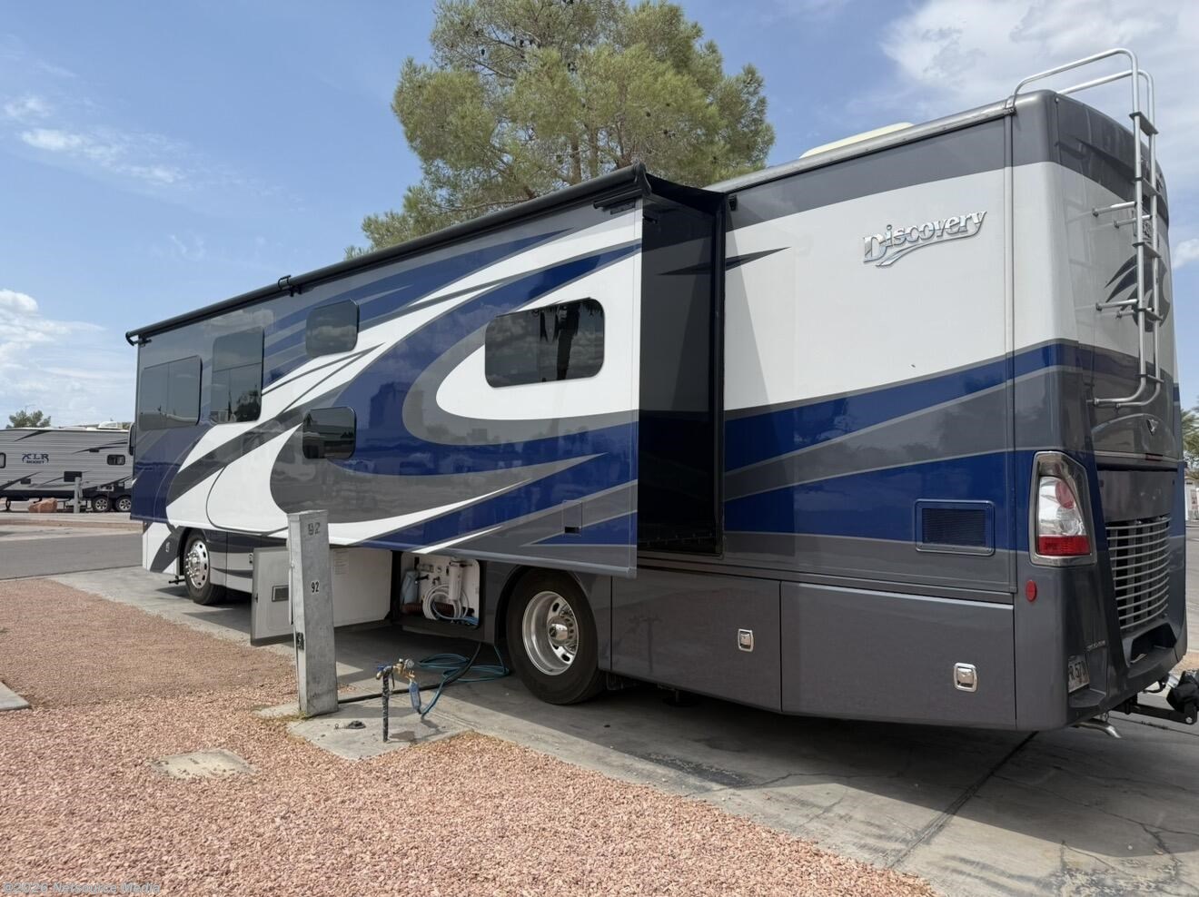 2021 Fleetwood Discovery 38N - Used Class A For Sale by For Sale By Owner in Valley Center, California