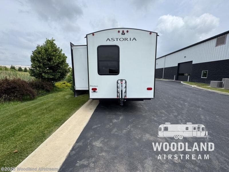 Used 2022 Dutchmen Astoria 3203BH available in Lebanon, Indiana