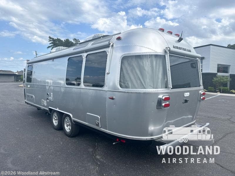New 2025 Airstream Flying Cloud 27FB Twin available in Lebanon, Indiana