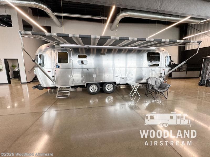 2025 Globetrotter 27FB by Airstream from Woodland Airstream in Lebanon, Indiana