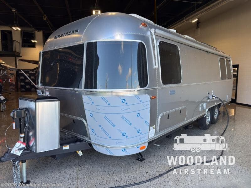 2026 Globetrotter 27FB Twin by Airstream from Woodland Airstream in Clarkston, Michigan