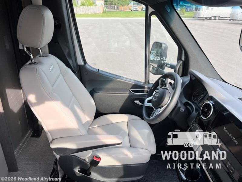 2025 Atlas Murphy Suite by Airstream from Woodland Airstream in Georgetown, Kentucky