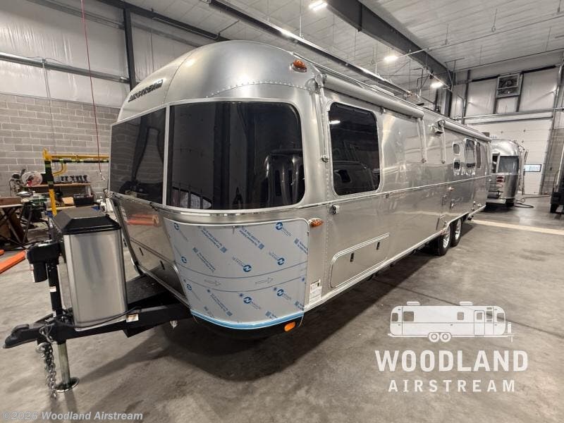 2026 Classic 33FB Twin by Airstream from Woodland Airstream in Georgetown, Kentucky