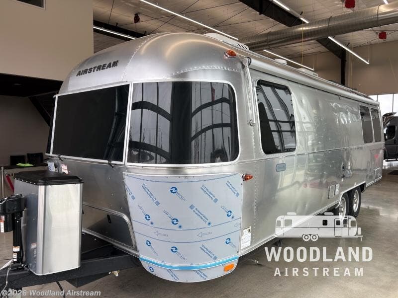 2026 Globetrotter 27FB by Airstream from Woodland Airstream in Georgetown, Kentucky