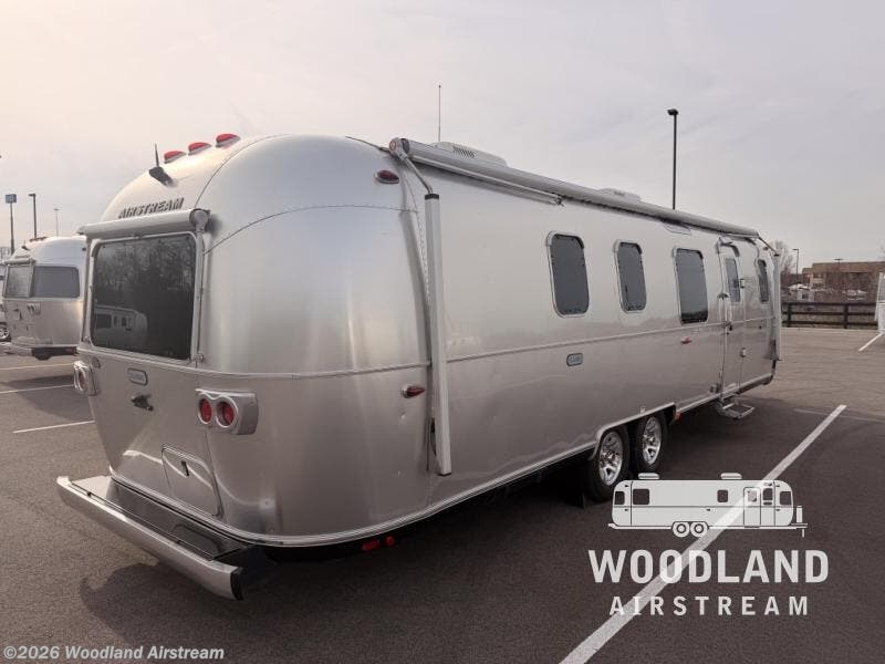 Used 2023 Airstream Classic 33FB available in Georgetown, Kentucky