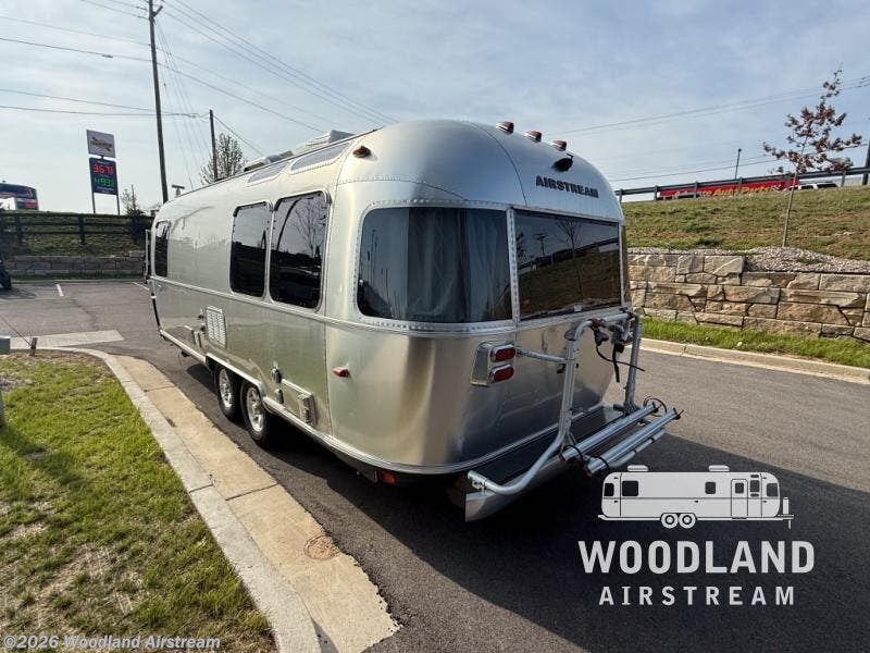 Used 2015 Airstream Flying Cloud 25FB available in Georgetown, Kentucky