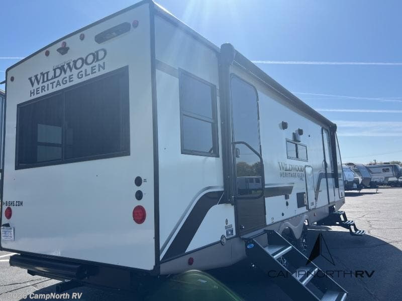 Used 2024 Forest River Wildwood Heritage Glen Hyper-Lyte 24RDHL available in Schoolcraft, Michigan