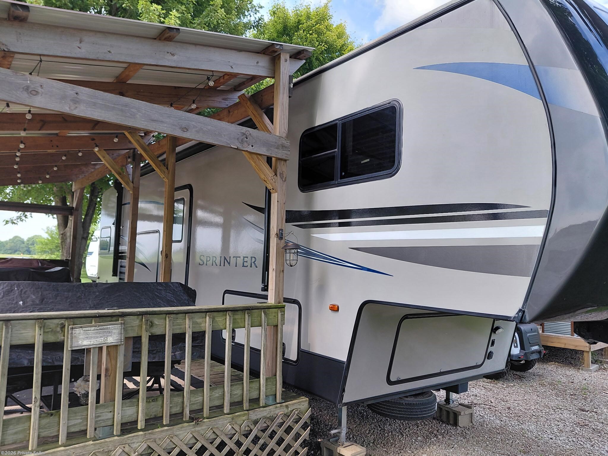 Used 2020 Keystone Sprinter Campfire Back kitchen, middle living, front bedroom available in Indianapolis, Indiana