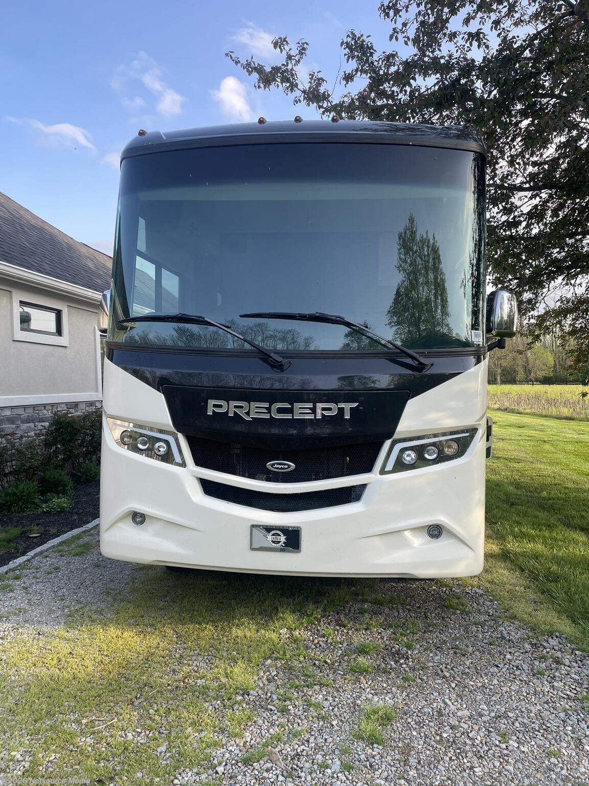2023 Jayco Precept 34B - Used Class A For Sale by For Sale By Owner in Waynesville, Ohio
