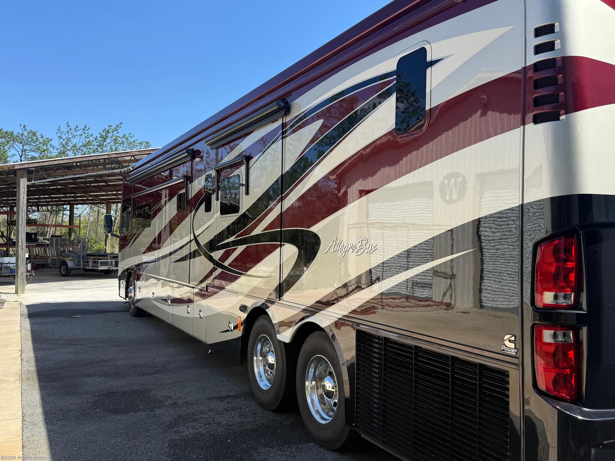 2013 Tiffin Allegro Bus 45 LP - Used Class A For Sale by For Sale By Owner in Alford, Florida