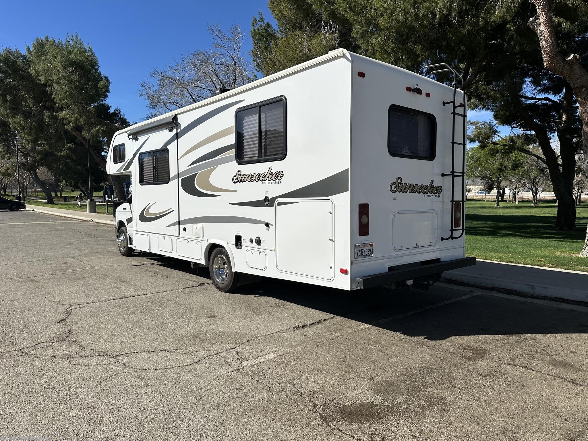 2016 Sunseeker Rear Queen / Cabover Bunk / Slide by Forest River from For Sale By Owner in Lancaster, California