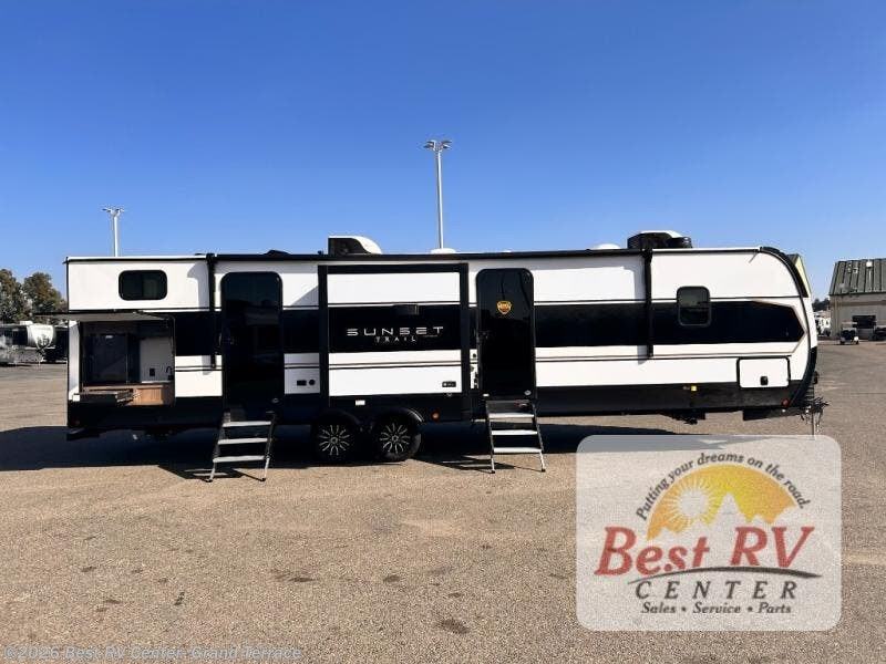 2026 Sunset Trail 331BH by CrossRoads from Best RV Center- Grand Terrace in Grand Terrace, California