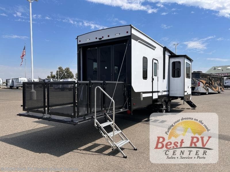 New 2026 Dutchmen Voltage V-Series 3600 available in Grand Terrace, California