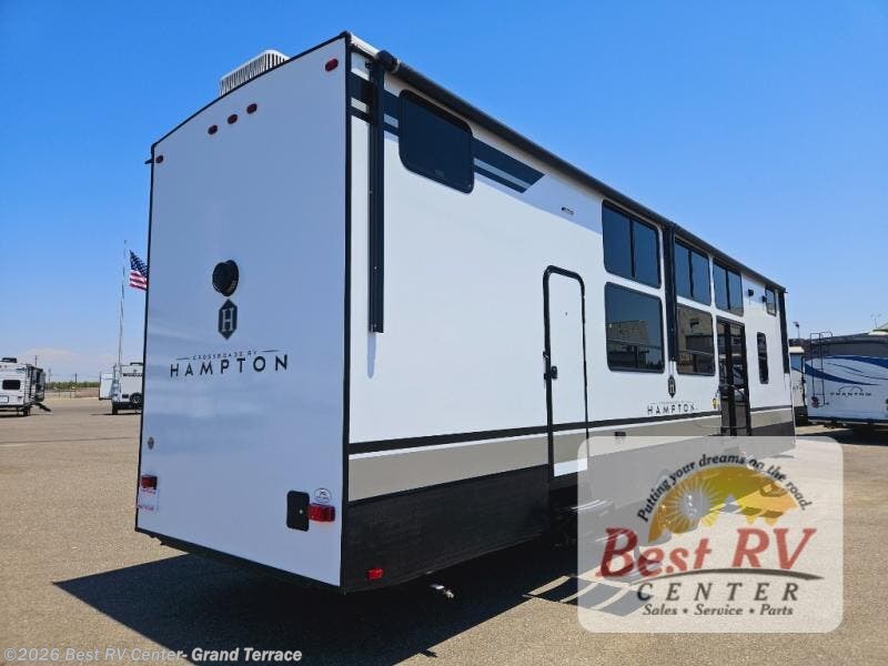 New 2025 CrossRoads Hampton HP390PVL available in Grand Terrace, California