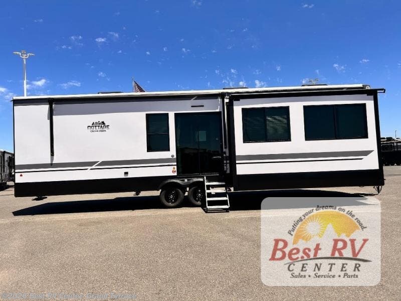 2027 Cedar Creek Cottage 40CFL2B by Forest River from Best RV Center- Grand Terrace in Grand Terrace, California