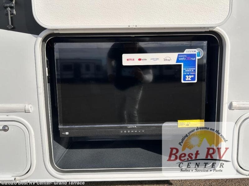 New 2026 Coachmen Leprechaun 260DS Ford 450 available in Grand Terrace, California