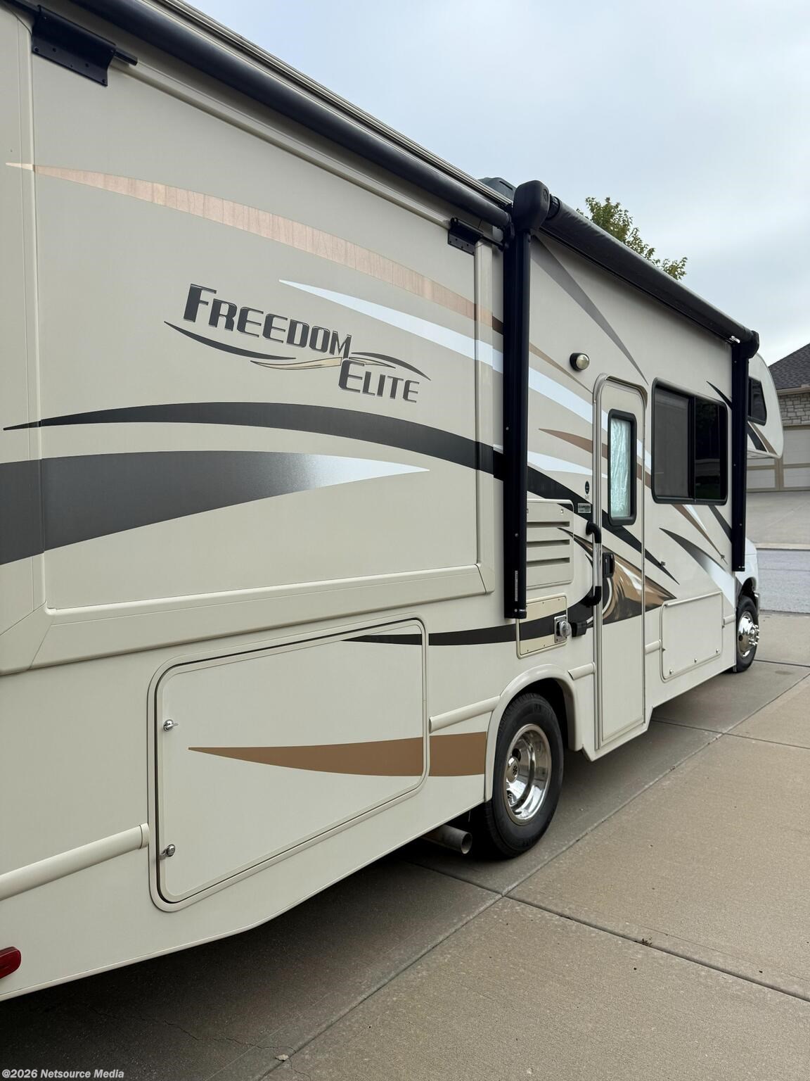 2016 Thor Motor Coach Freedom Elite 26 FE - Used Class C For Sale by For Sale By Owner in Blue Springs, Missouri, Missouri
