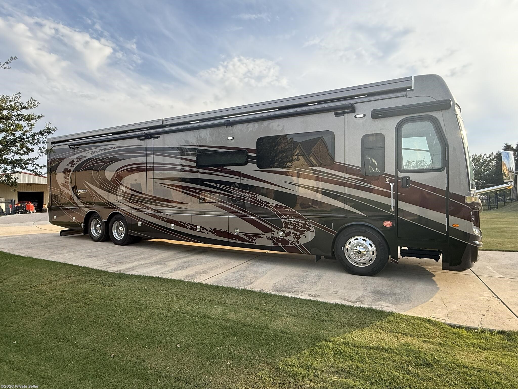 Used 2020 Fleetwood Discovery LXE 44H available in Haslet, Texas