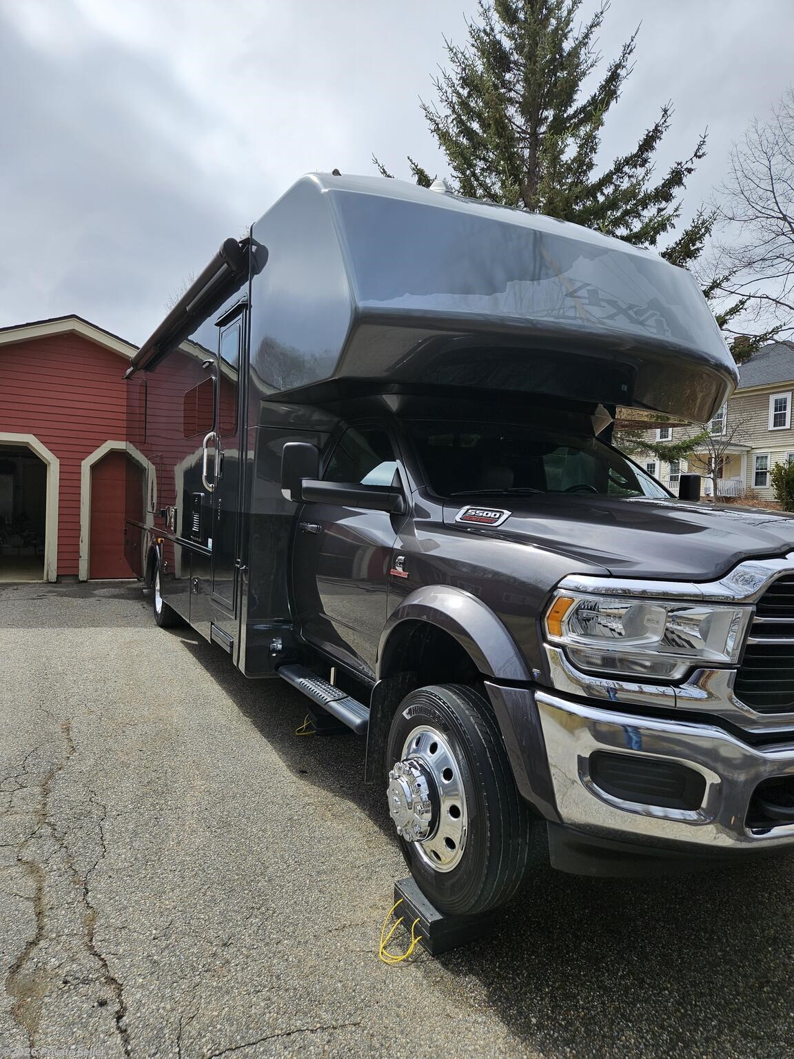 2022 Dynamax Corp Isata 5 Series 30FW Explore Package - Used Class C For Sale by For Sale By Owner in Laconia, New Hampshire features Self Contained, Heat Pump, Inverter, 50 Amp Service, Shower
