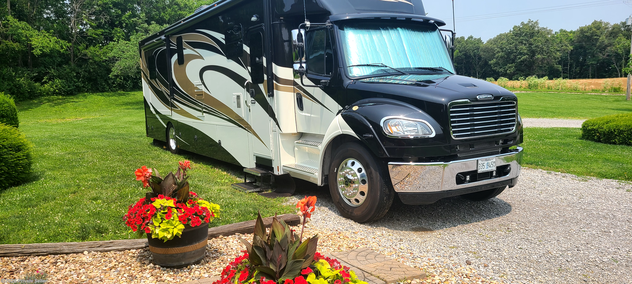 2015 Renegade RV Explorer 2900 AM - Used Super C For Sale by For Sale By Owner in EQUALITY, Illinois