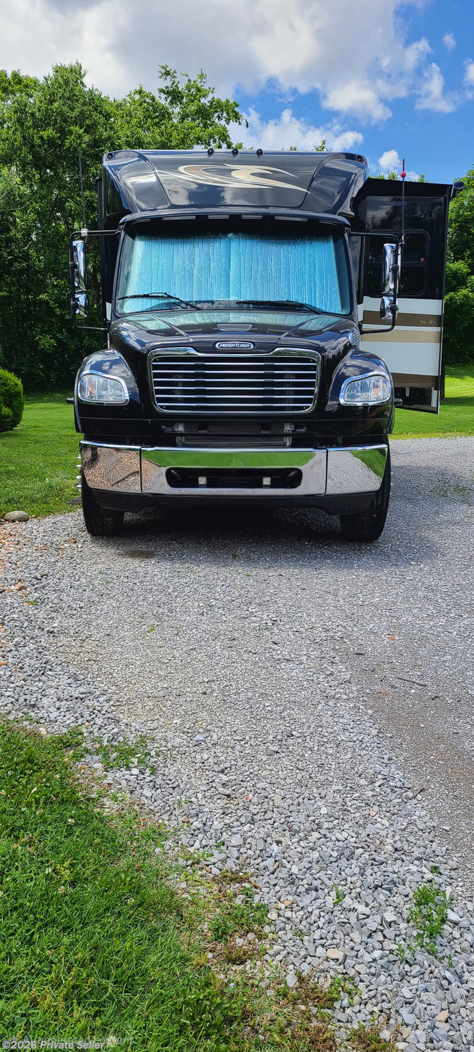 Used 2015 Renegade RV Explorer 2900 AM available in EQUALITY, Illinois