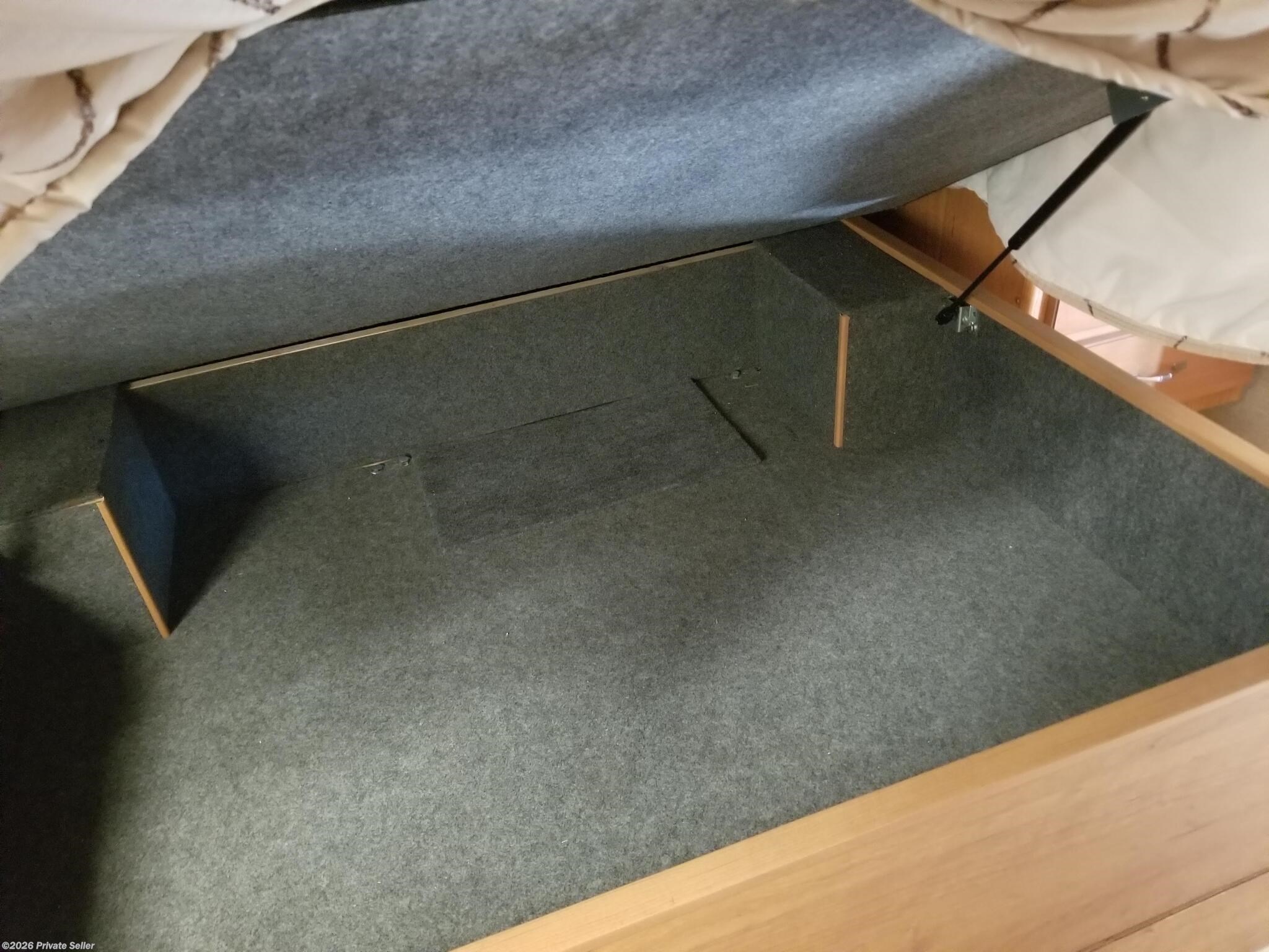 Full storage under bed