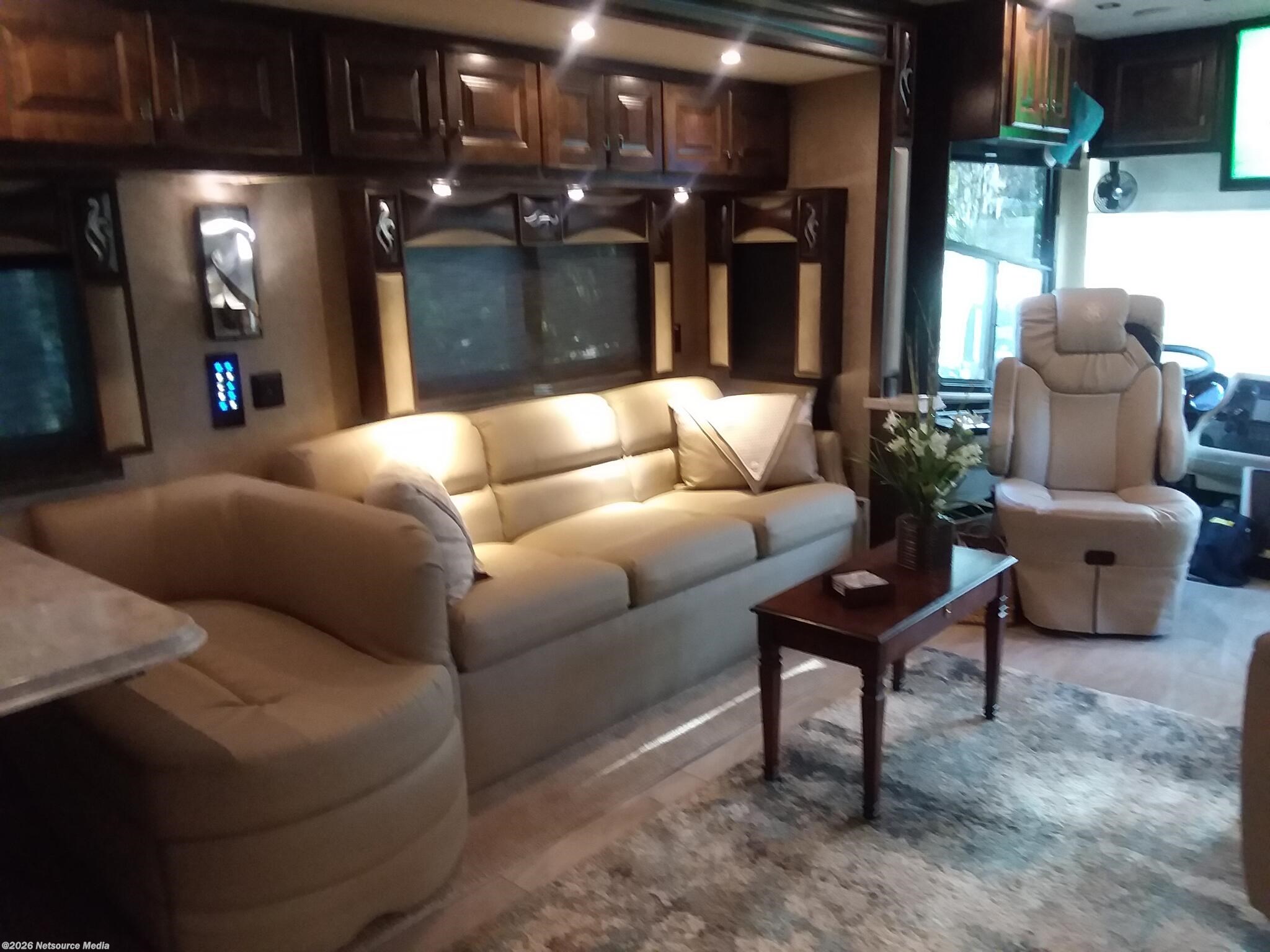 2019 Tiffin Phaeton 37BH - Used Class A For Sale by For Sale By Owner in Bluffton, South Carolina