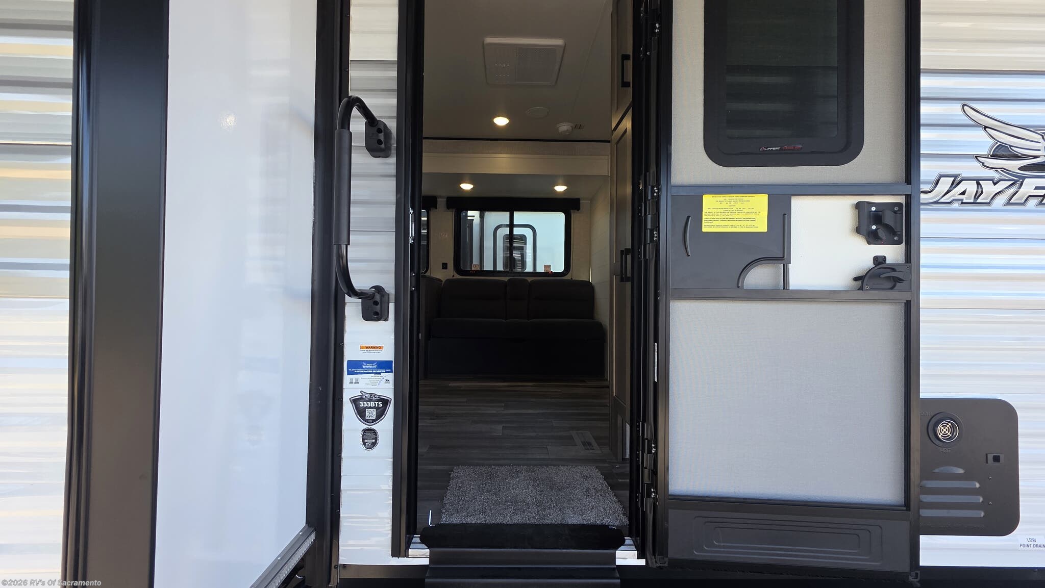 New 2026 Jayco Jay Flight SLX 333BTS available in Elk Grove, California