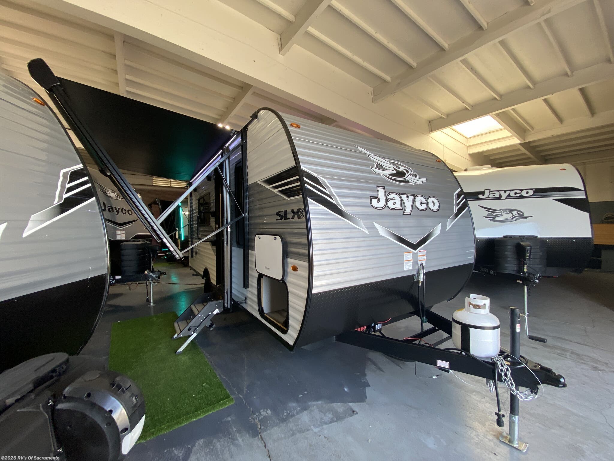 New 2026 Jayco Jay Flight SLX 175FQW available in Elk Grove, California