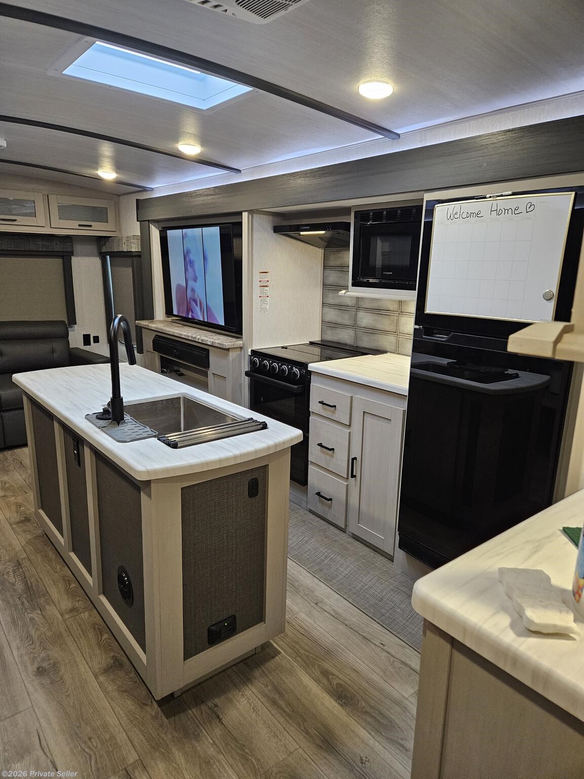 2023 Wildwood Heritage Glen WBT308RL by Forest River from For Sale By Owner in Chillicothe, Ohio