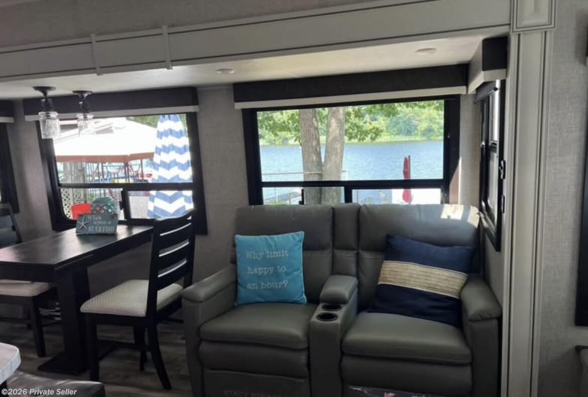 2022 Jayco Eagle HT Rear living with full bath and front bedroom - Used Travel Trailer For Sale by For Sale By Owner in Rehoboth, Massachusetts
