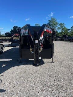 2027 MAXX-D 83x20 21000GVWR HD GN 4' Sides W/2 Hydraulic Jacks