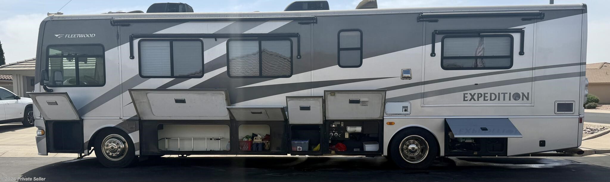 2006 Expedition 38N by Fleetwood from For Sale By Owner in Mesa, Arizona
