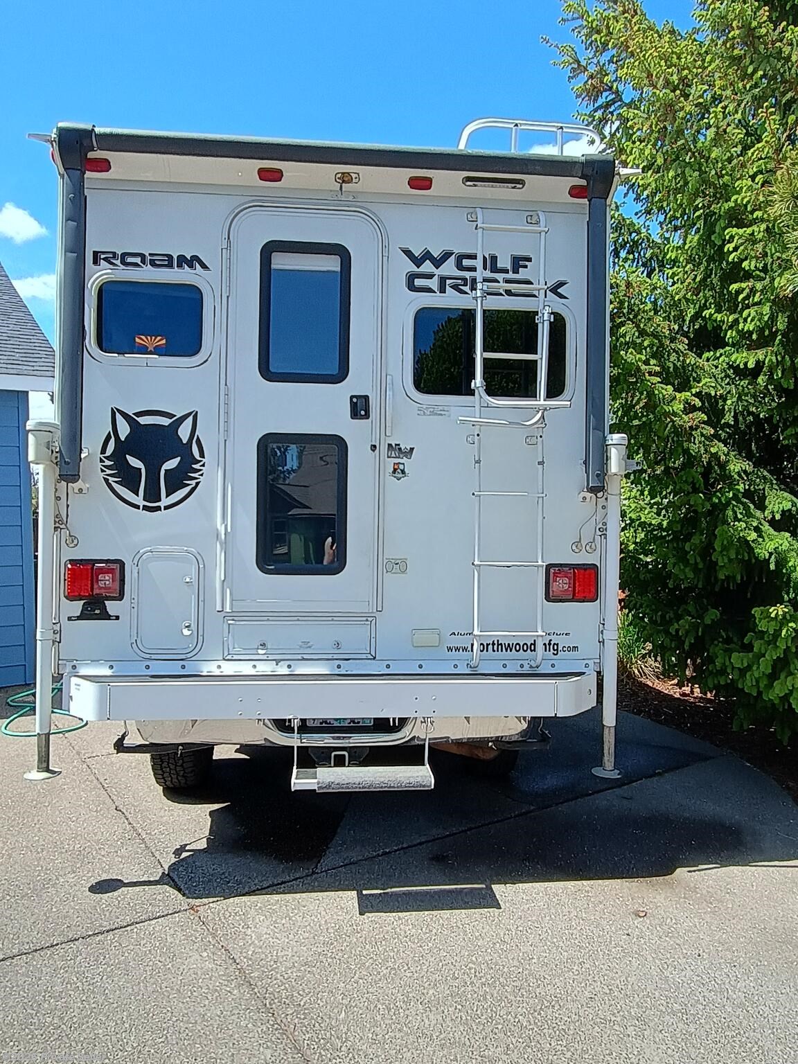 2017 Northwood Wolf Creek 840 - Used Truck Camper For Sale by For Sale By Owner in Sisters, Oregon