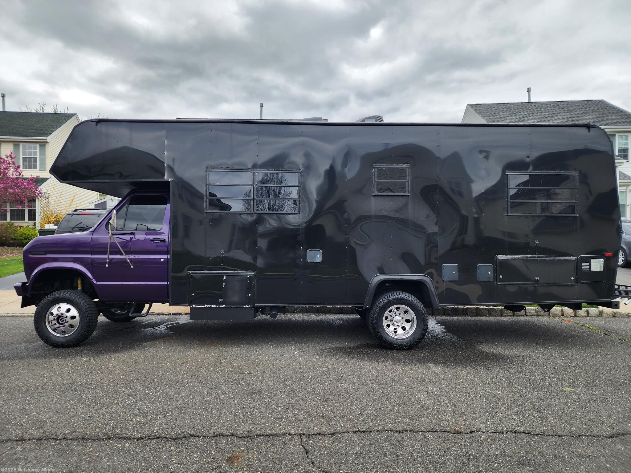 1989 Custom by Jayco from For Sale By Owner in Burlington, New Jersey