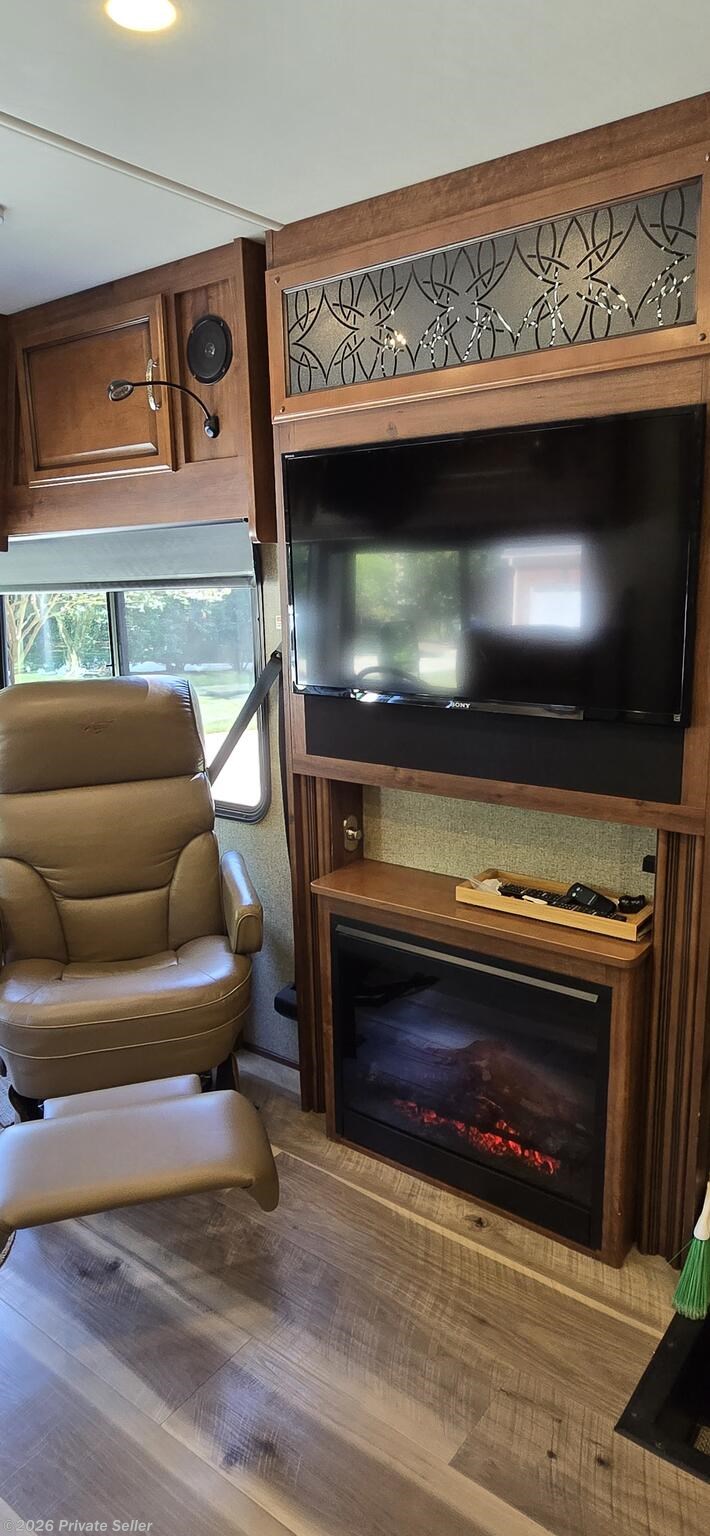 2014 Bounder 36 by Fleetwood from For Sale By Owner in Raleigh, North Carolina