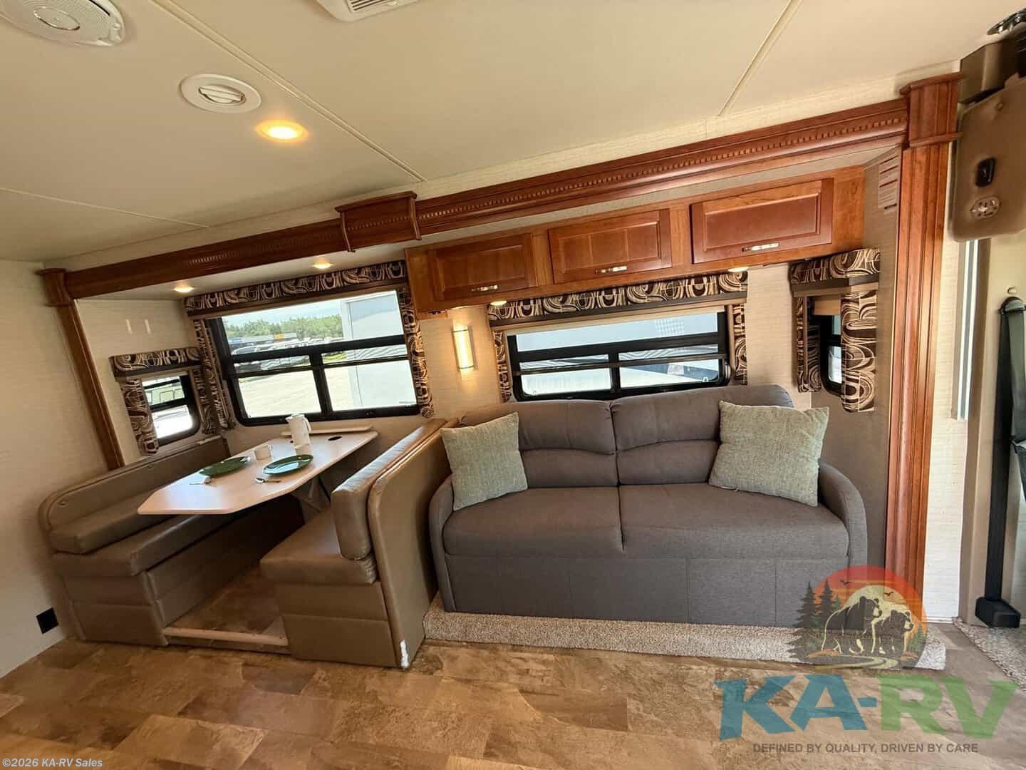 2018 Jayco 35S - Used Class A For Sale by KA-RV Sales in Fruitland Park, Florida
