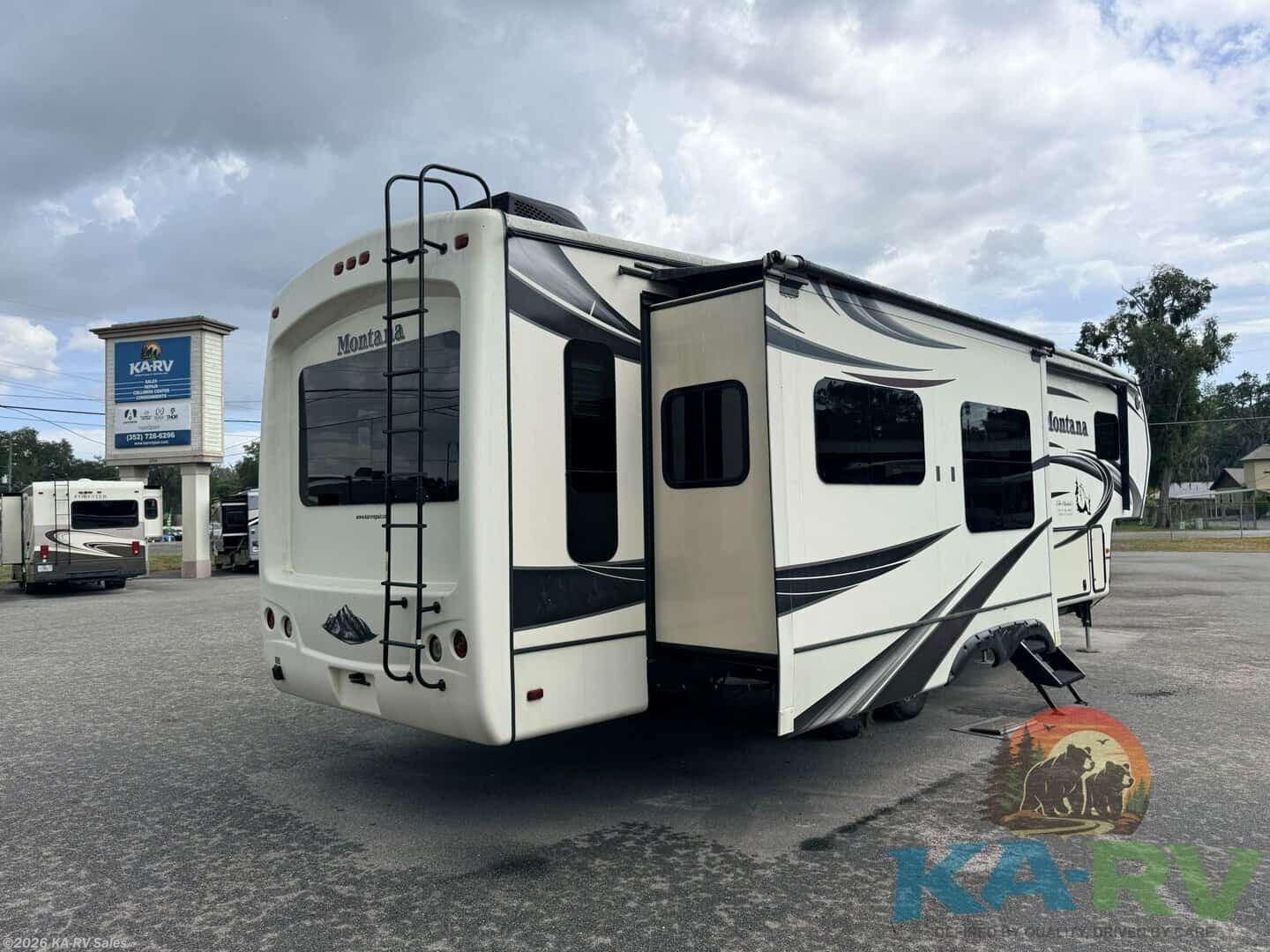 Used 2014 Keystone Cougar 331MKS available in Fruitland Park, Florida