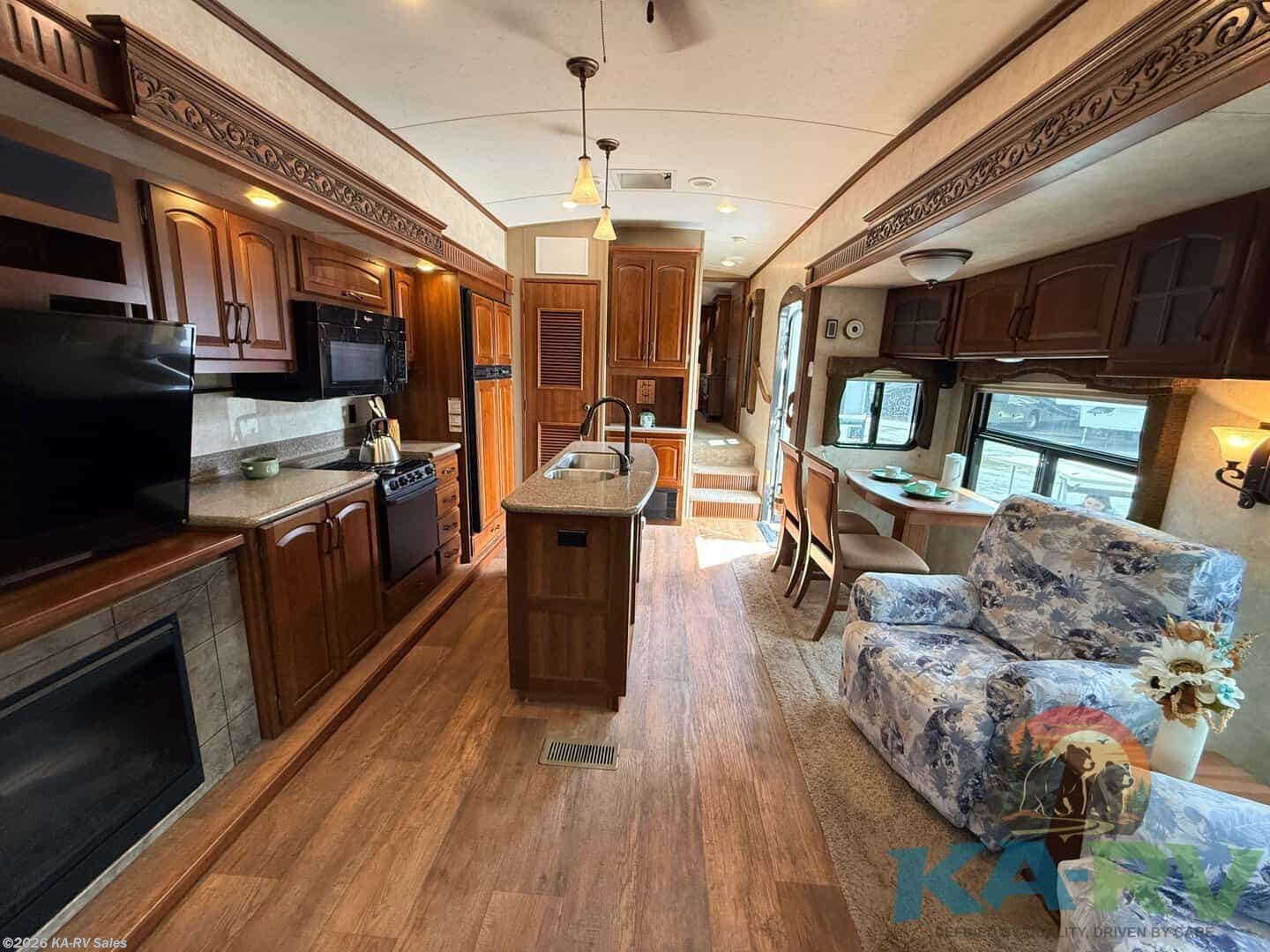 Used 2014 Keystone 3610RL available in Fruitland Park, Florida