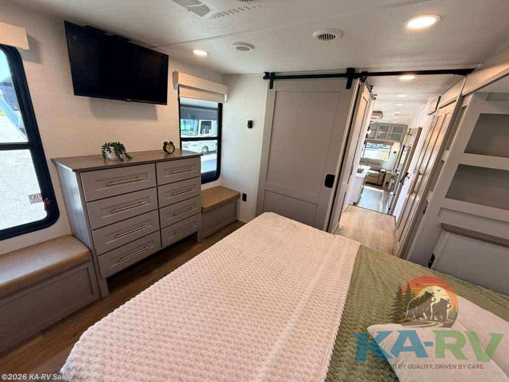 2025 Skyline Alliance 340RL - Used Fifth Wheel For Sale by KA-RV Sales in Fruitland Park, Florida