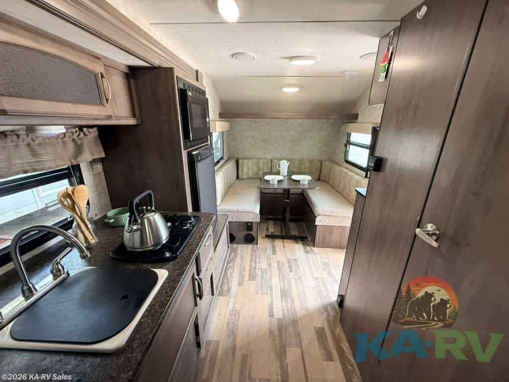 Used 2017 Winnebago Winnie Drop 1780 available in Fruitland Park, Florida
