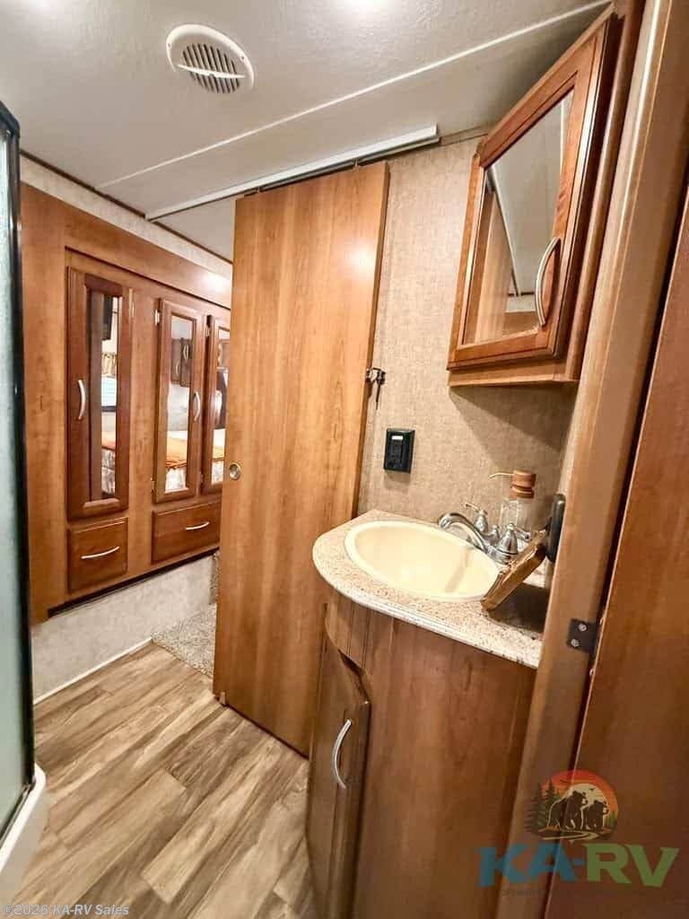 2016 Crusader M 295 RST by Prime Time from KA-RV Sales in Fruitland Park, Florida