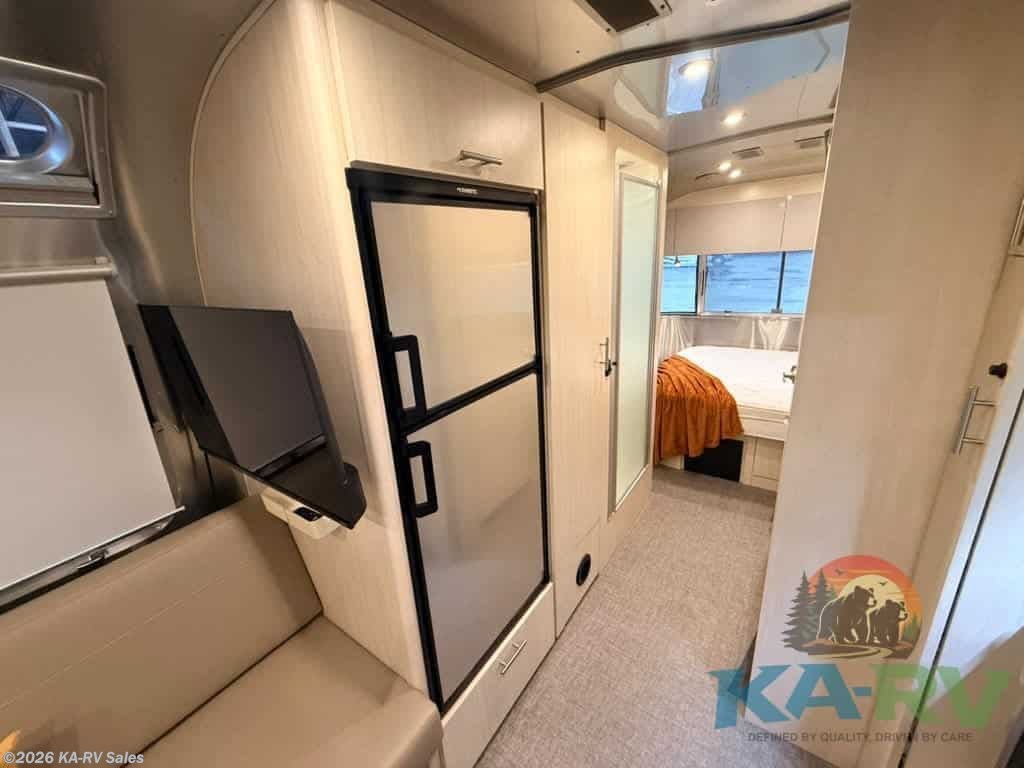 Used 2021 Airstream Flying Cloud 25FB available in Fruitland Park, Florida